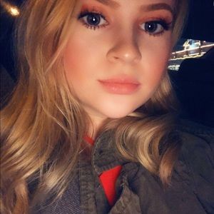 Meet your Posher, Kendall